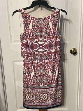 NWT Vince Camuto White Midi Dress with Paisley Print
